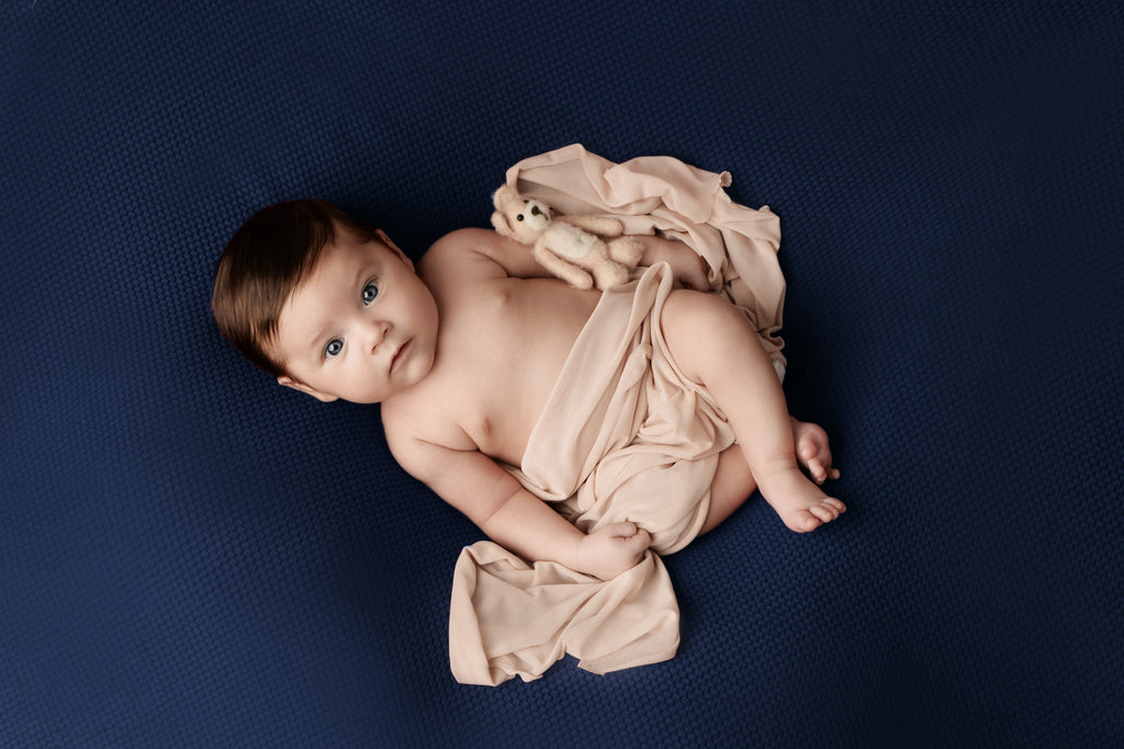 Welcome to the World: Aytosh's Guide to Adorable Newborn Clothing